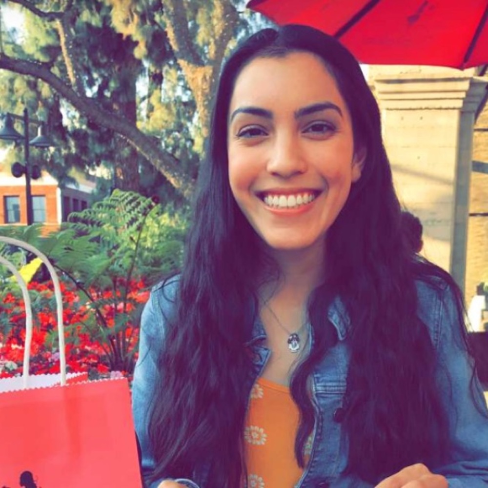 Meet your Posher, Cristina